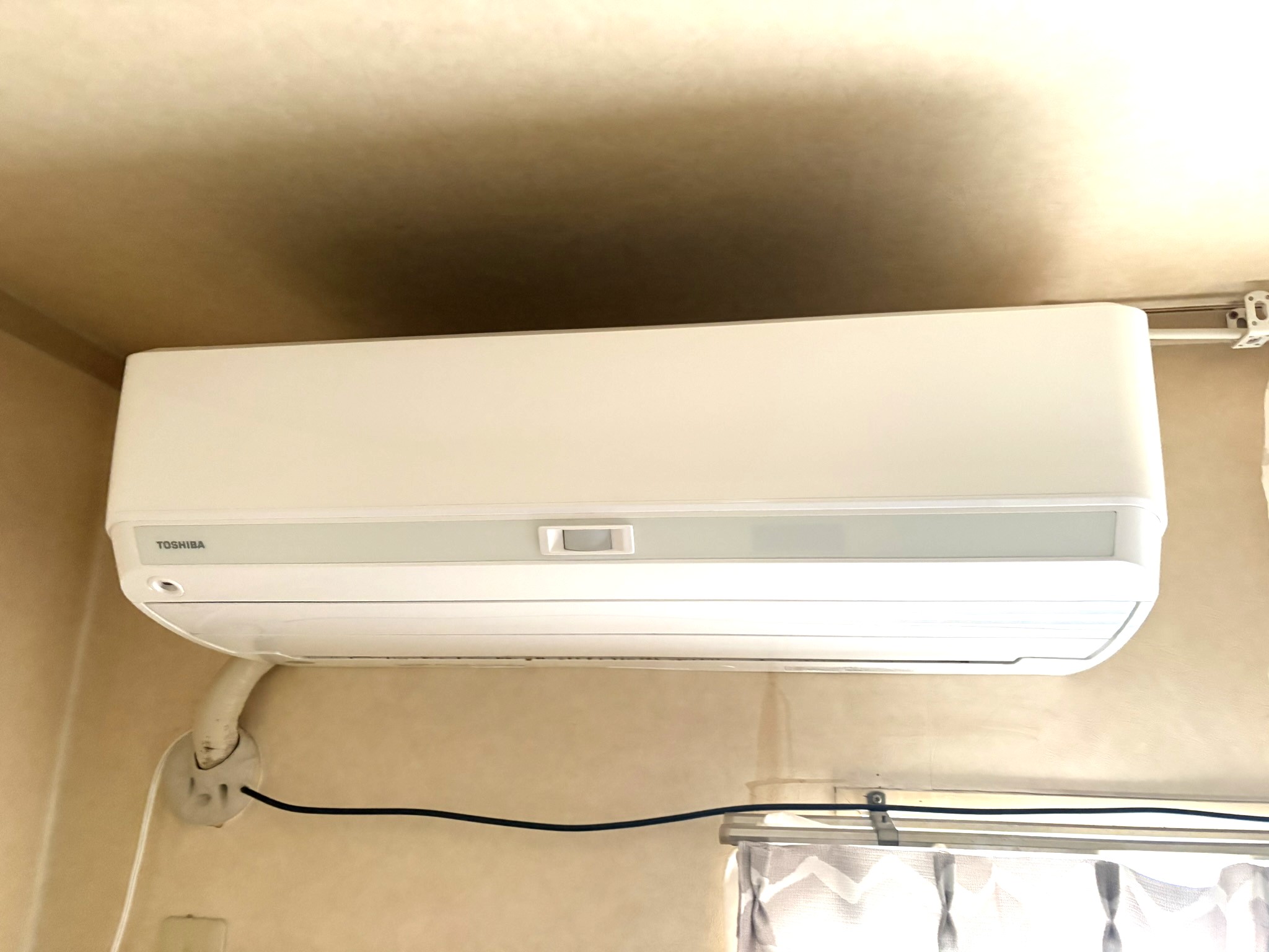 大阪府堺市西区　TOSHIBA　RAS-281RT　2020年製エアコンの買取実績